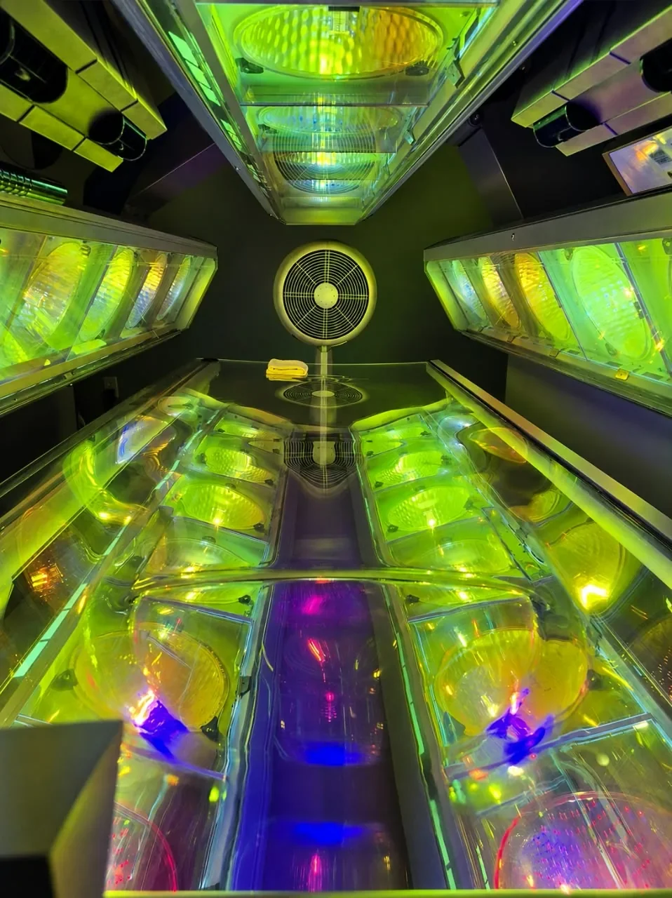 OpenSun 1050 tanning bed at Sunsational Tan