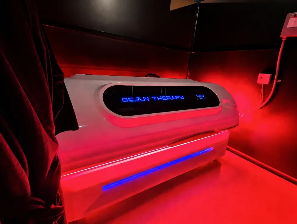 Rejuv red light therapy bed at Sunsational Tan